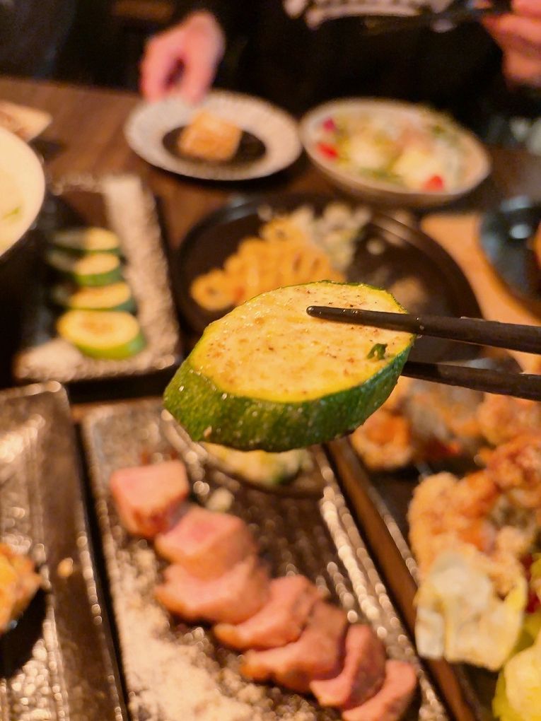【中山區 晴光市場 居酒屋推薦】川楓酒食館 一個美食與美酒相遇的好地方，更是你酒足飯飽、賓主盡歡的好選擇！ @貝大小姐的多元心宇宙