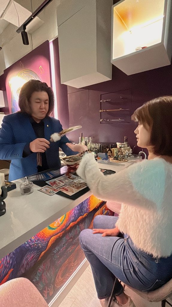 【台北占卜酒吧推薦】Bar Tarotis 塔羅酒吧  在占卜與微醺中，感受解憂後的釋懷與鬆馳！🍸🔮 @貝大小姐的多元心宇宙