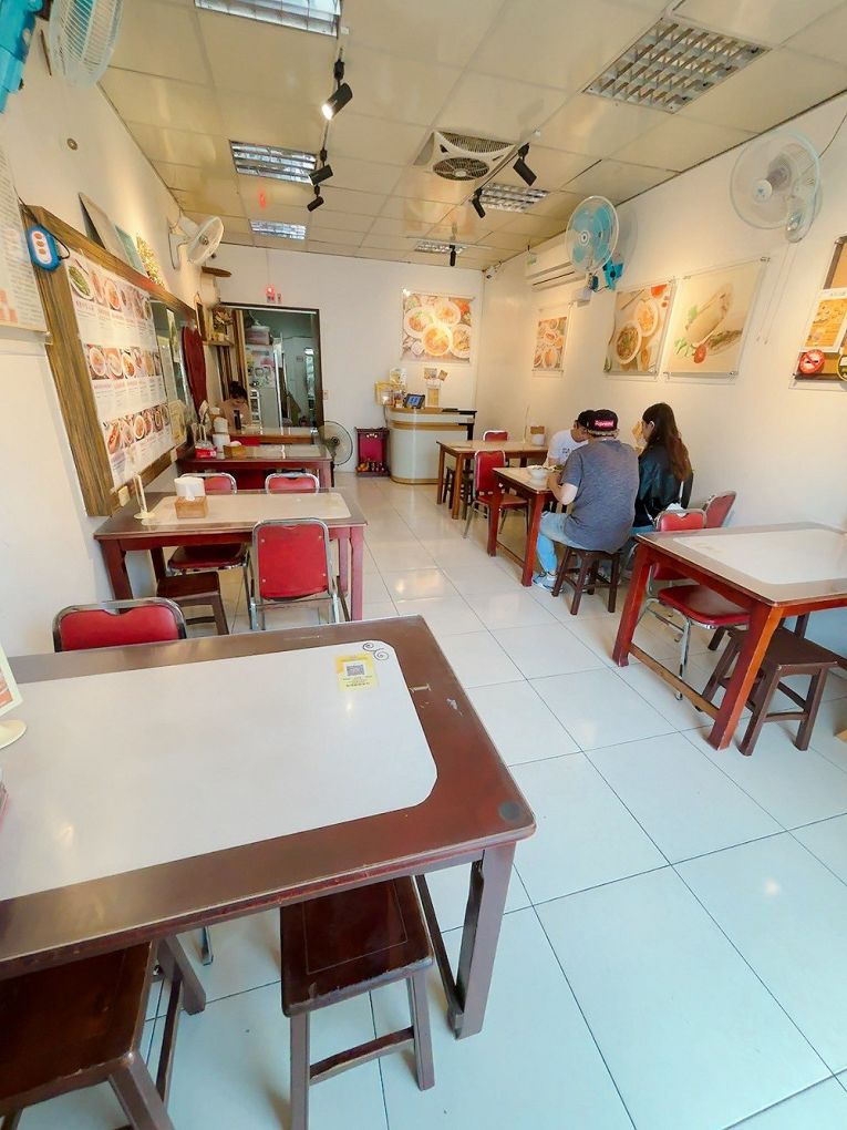 【新竹越式料理推薦】明昌越式餐館 新竹東區學府路上堅持道地越南南部原味的越式餐館！ @貝大小姐的多元心宇宙