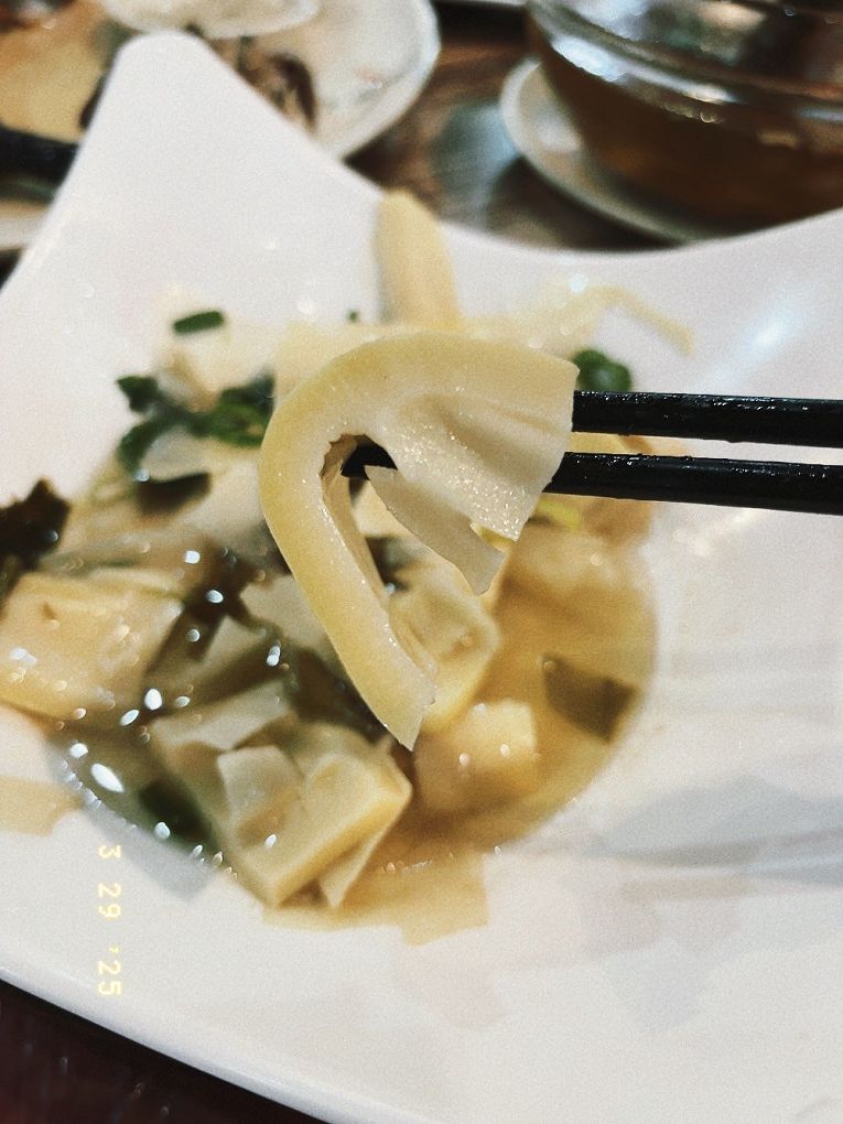 【南投國姓鄉美食推薦】番仔田甕仔雞  皮脆多汁、每一口都是香氣四溢的滿足，每日限量供應，饕客必訪！ @貝大小姐的多元心宇宙
