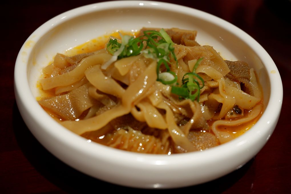 【信義區螺螄粉推薦】螺螄福rose food正宗柳州螺螄粉信義店 酸香濃郁、香辣夠味，午茶、宵夜、聚餐首選！ @貝大小姐的多元心宇宙