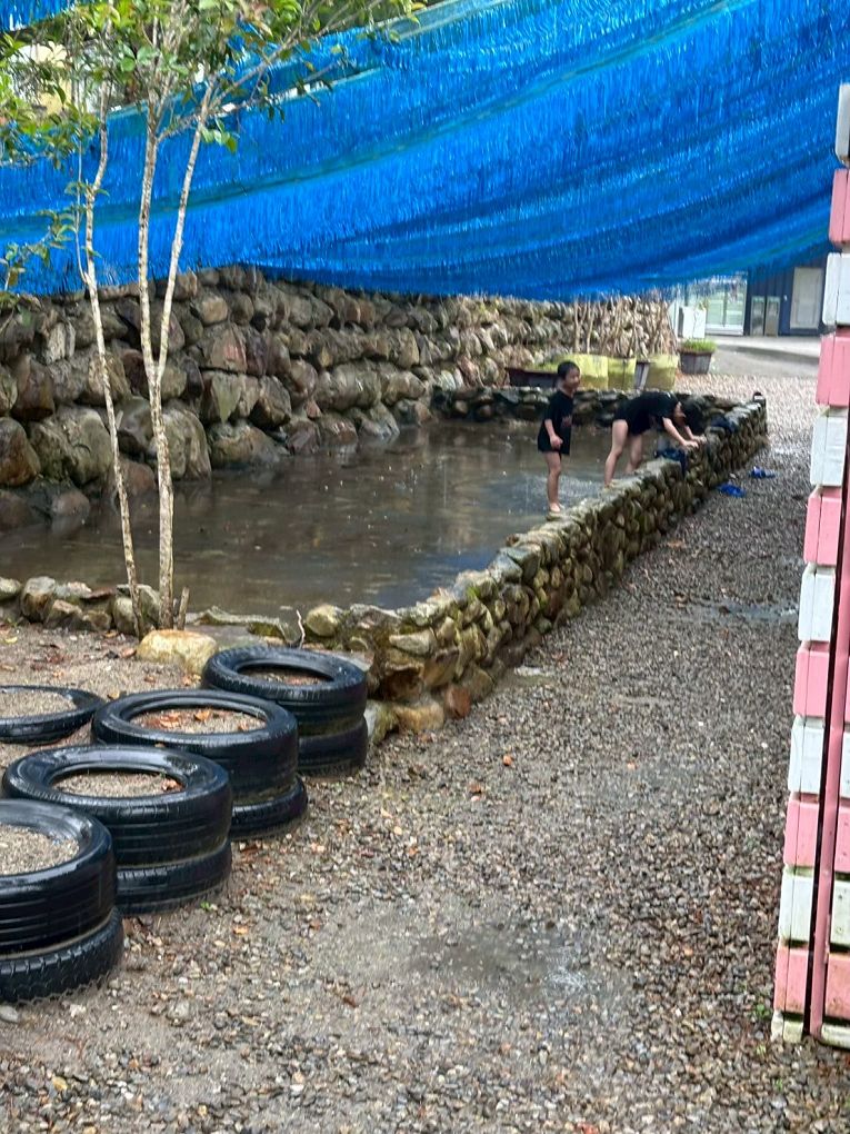 【南投國姓鄉露營區推薦】水岸松林農場  不論是露營玩家、露營小白或懶人露營都會一次愛上的露營區！ @貝大小姐的多元心宇宙
