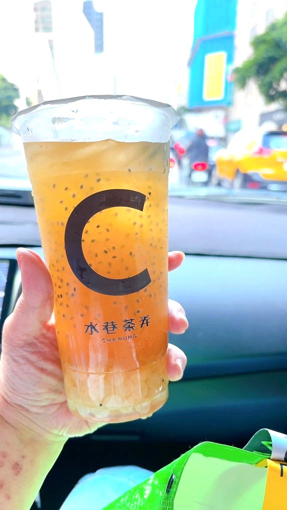 【行天宮 手搖飲品推薦】水巷茶弄 台北松江店 行天宮巷弄飲品寶藏！這幾杯沒喝過別說你懂喝！ @貝大小姐的多元心宇宙