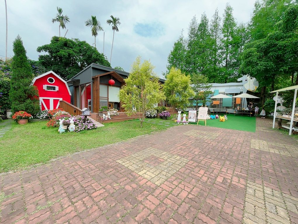 【嘉義景點餐廳推薦】綠盈牧場 × 養牛人家  餵小牛＋吃美食，嘉義親子景點一站滿足！ @貝大小姐的多元心宇宙