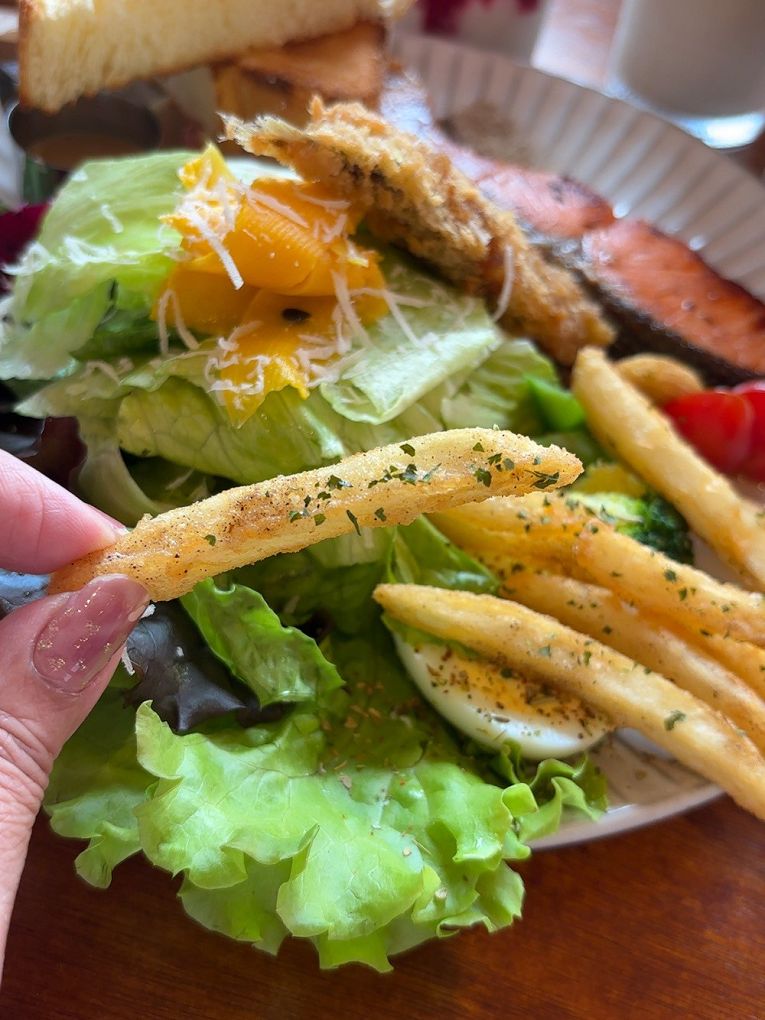 【嘉義景點餐廳推薦】綠盈牧場 × 養牛人家  餵小牛＋吃美食，嘉義親子景點一站滿足！ @貝大小姐的多元心宇宙
