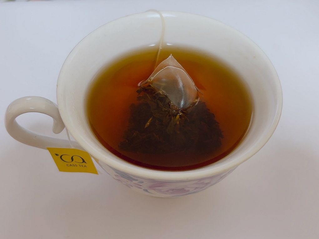 【中秋禮盒推薦】CASS TEA x 泉利米香 香聚together！作夥來辦桌 中秋禮盒  傳統米香遇上德國花茶，中秋最潮禮盒就這盒！ @貝大小姐的多元心宇宙