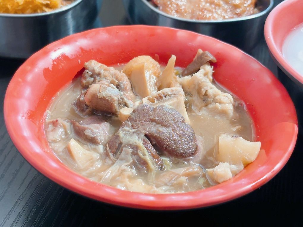 【桃園 龜山平價美食推薦】上座 古傳滷肉飯專賣店  情人節美味推薦：古早摩天輪套餐帶你穿越時光的戀愛滋味！ @貝大小姐的多元心宇宙