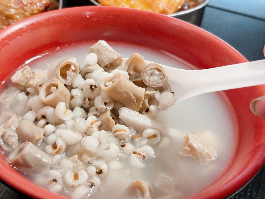 【桃園 龜山平價美食推薦】上座 古傳滷肉飯專賣店  情人節美味推薦：古早摩天輪套餐帶你穿越時光的戀愛滋味！ @貝大小姐的多元心宇宙