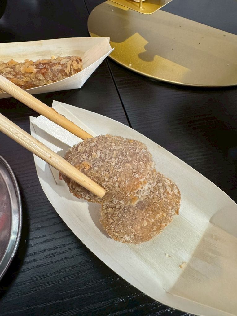 【桃園 龜山平價美食推薦】上座 古傳滷肉飯專賣店  情人節美味推薦：古早摩天輪套餐帶你穿越時光的戀愛滋味！ @貝大小姐的多元心宇宙