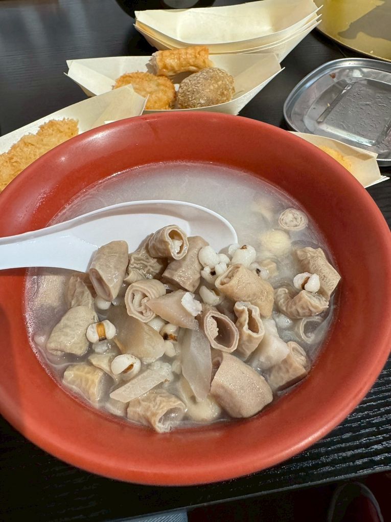 【桃園 龜山平價美食推薦】上座 古傳滷肉飯專賣店  情人節美味推薦：古早摩天輪套餐帶你穿越時光的戀愛滋味！ @貝大小姐的多元心宇宙
