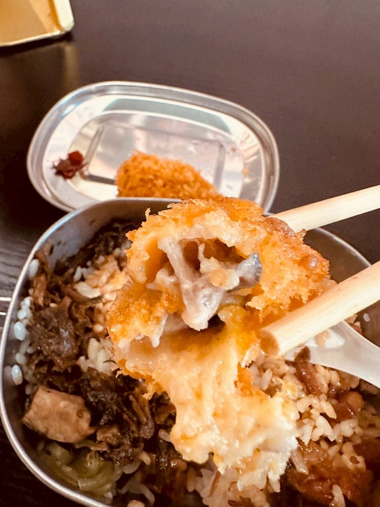 【桃園 龜山平價美食推薦】上座 古傳滷肉飯專賣店  情人節美味推薦：古早摩天輪套餐帶你穿越時光的戀愛滋味！ @貝大小姐的多元心宇宙