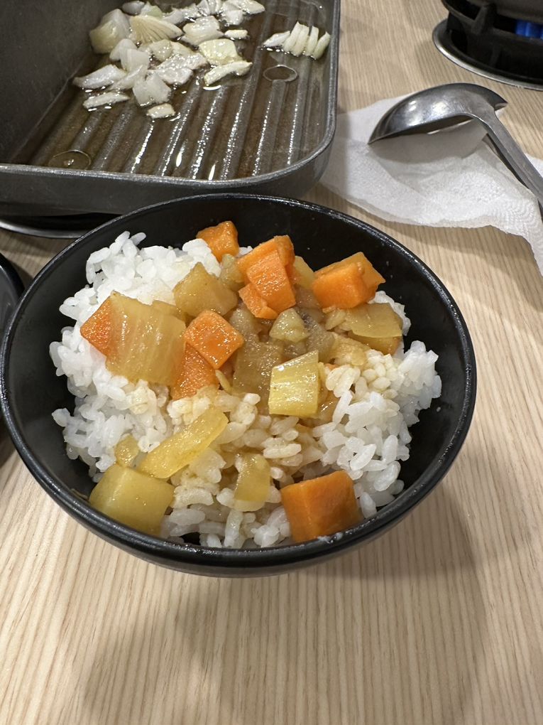 【桃園蘆竹平價小火鍋推薦】強鍋 平價也能奢華，火烤兩吃超霸氣！燒烤火鍋一次滿足！ @貝大小姐的多元心宇宙