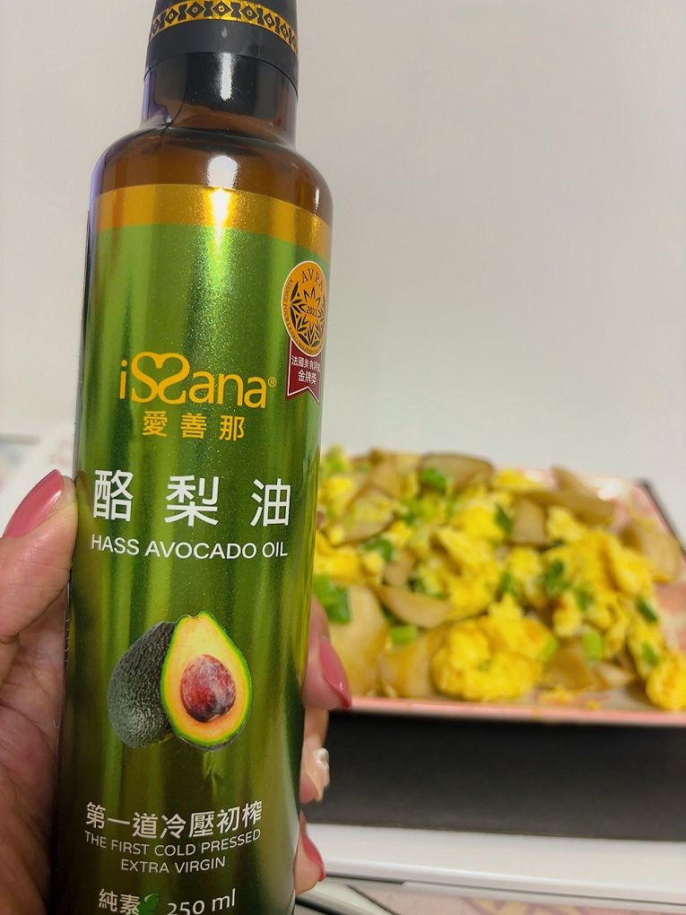 【網購 酪梨油推薦】愛善那 特級初酢酪梨油 生飲高溫料理全都難不倒，廚房新手也能輕鬆零失誤！ @貝大小姐的多元心宇宙