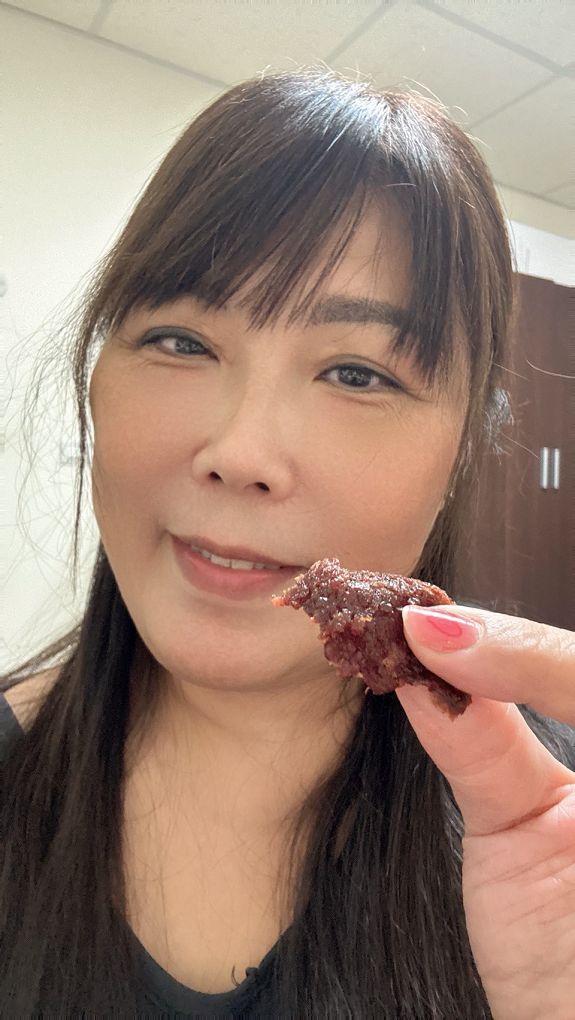 【網購牛肉乾推薦】牛二哥-台灣牛肉乾專賣  60年阿嬤祕方＋台灣溫體牛：牛二哥牛肉乾讓你邊嚼邊幸福！ @貝大小姐的多元心宇宙