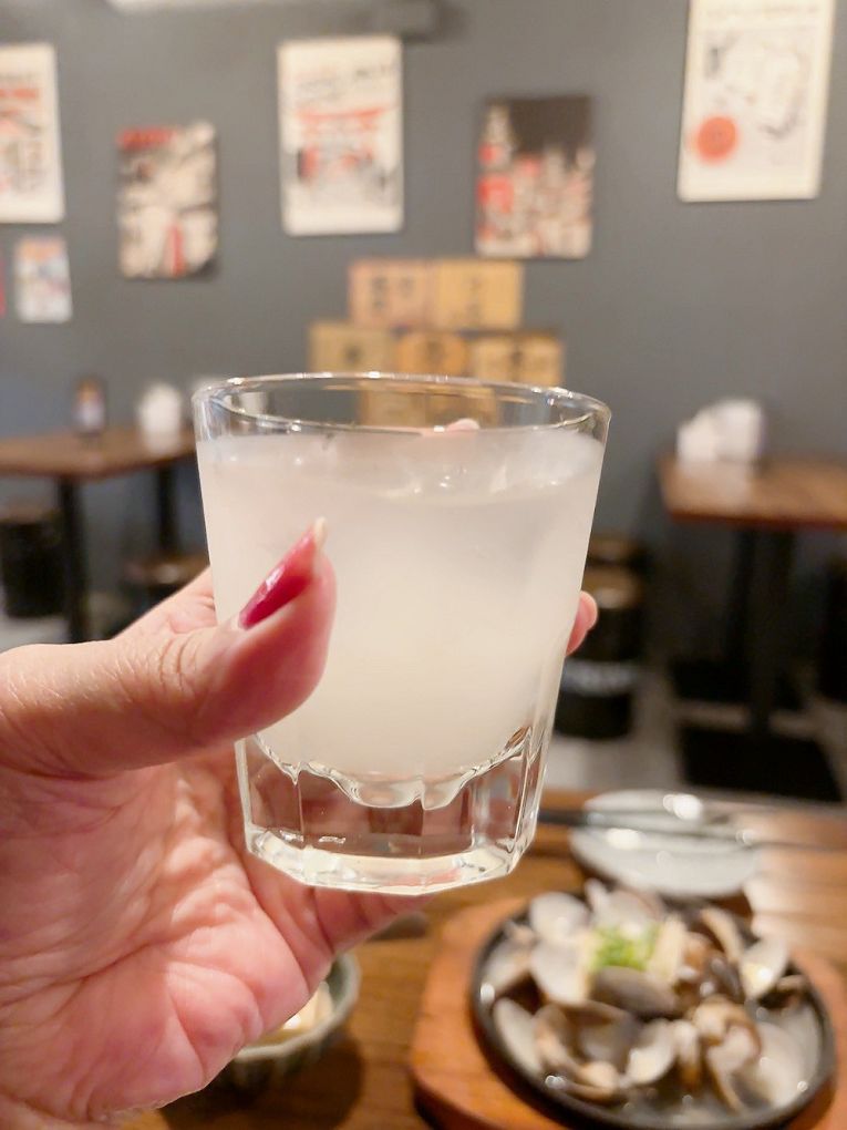 【板橋居酒屋推薦】菁禾町居酒屋  小酌解壓神店！串燒、炸物、暢飲499，讓你吃到停不下來！ @貝大小姐的多元心宇宙