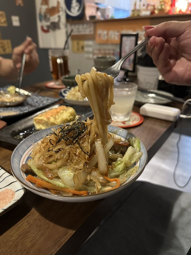 【板橋居酒屋推薦】菁禾町居酒屋  小酌解壓神店！串燒、炸物、暢飲499，讓你吃到停不下來！ @貝大小姐的多元心宇宙