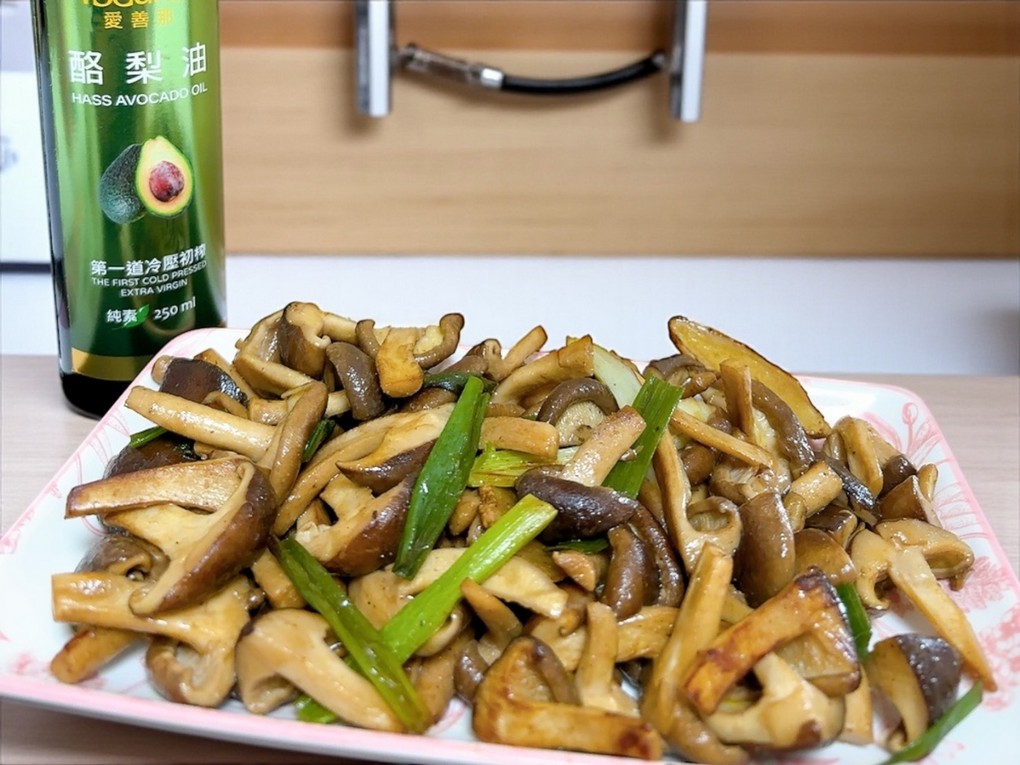 【網購 酪梨油推薦】愛善那 特級初酢酪梨油 生飲高溫料理全都難不倒，廚房新手也能輕鬆零失誤！ @貝大小姐的多元心宇宙