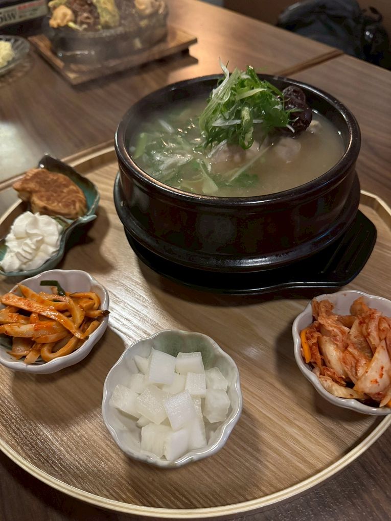 【中山站美食推薦】歐巴樂首爾餐桌 秋天進補就靠這鍋蔘雞湯!貼心補身兩不誤~ @貝大小姐的多元心宇宙 【中山站美食推薦】歐巴樂首爾餐桌 秋天進補就靠這鍋蔘雞湯!貼心補身兩不誤~ @貝大小姐的多元心宇宙