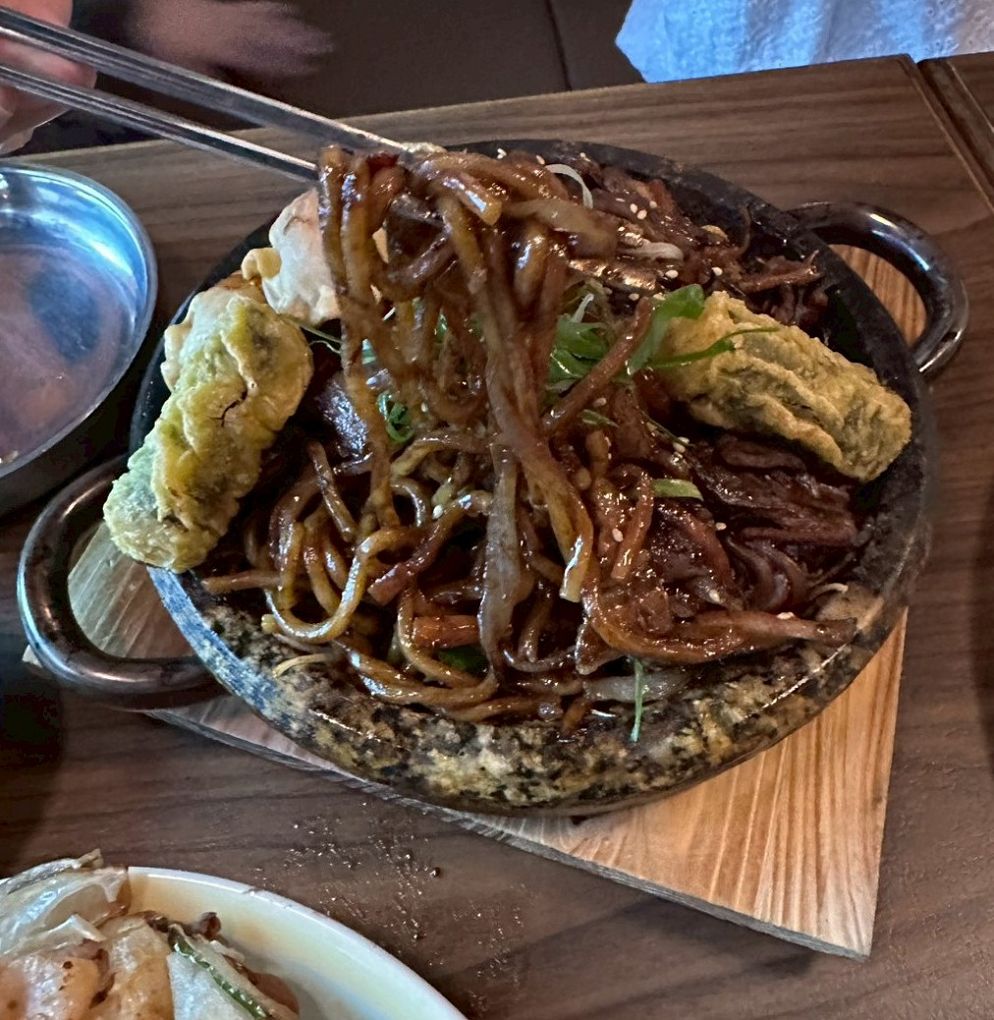 【中山站美食推薦】歐巴樂首爾餐桌 秋天進補就靠這鍋蔘雞湯!貼心補身兩不誤~ @貝大小姐的多元心宇宙 【中山站美食推薦】歐巴樂首爾餐桌 秋天進補就靠這鍋蔘雞湯!貼心補身兩不誤~ @貝大小姐的多元心宇宙