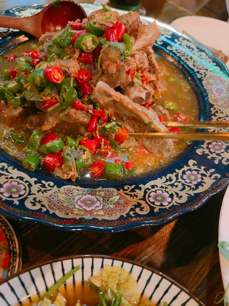 【忠孝復興站餐酒館推薦】調味品串酒坊 微醺限定!忠孝復興站最Chill餐酒館,火山排骨配特調生啤太銷魂! @貝大小姐的多元心宇宙 【忠孝復興站餐酒館推薦】調味品串酒坊 微醺限定!忠孝復興站最Chill餐酒館,火山排骨配特調生啤太銷魂! @貝大小姐的多元心宇宙