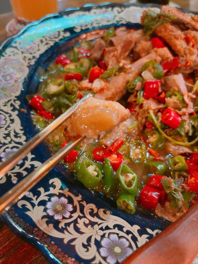 【忠孝復興站餐酒館推薦】調味品串酒坊 微醺限定!忠孝復興站最Chill餐酒館,火山排骨配特調生啤太銷魂! @貝大小姐的多元心宇宙 【忠孝復興站餐酒館推薦】調味品串酒坊 微醺限定!忠孝復興站最Chill餐酒館,火山排骨配特調生啤太銷魂! @貝大小姐的多元心宇宙