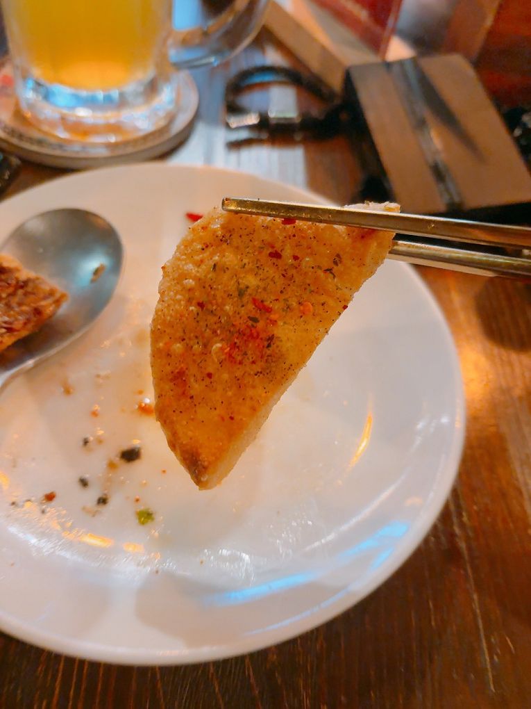 【忠孝復興站餐酒館推薦】調味品串酒坊 微醺限定!忠孝復興站最Chill餐酒館,火山排骨配特調生啤太銷魂! @貝大小姐的多元心宇宙 【忠孝復興站餐酒館推薦】調味品串酒坊 微醺限定!忠孝復興站最Chill餐酒館,火山排骨配特調生啤太銷魂! @貝大小姐的多元心宇宙