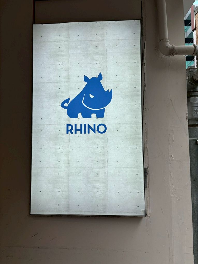 【台北車站 南陽街美食推薦】犀牛RHINO茶食文化 南陽街早午餐必吃清單:銷魂沙茶拌麵與鳳梨酥奶蓋的完美邂逅! @貝大小姐的多元心宇宙 【台北車站 南陽街美食推薦】犀牛RHINO茶食文化 南陽街早午餐必吃清單:銷魂沙茶拌麵與鳳梨酥奶蓋的完美邂逅! @貝大小姐的多元心宇宙