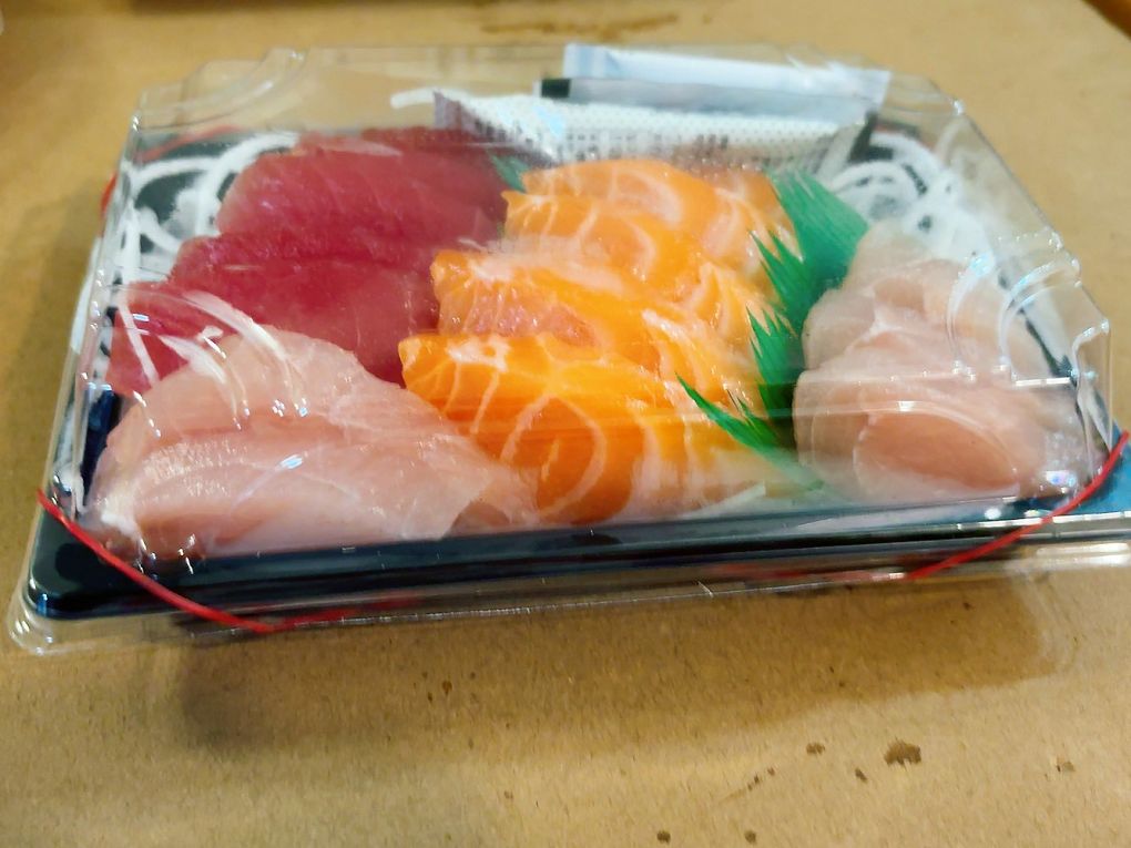 【餐車市集 美食推薦】彭家飯湯 搬家後的意外驚喜!淡水新春街美食餐車市集讓我遇見美味的古早味飯湯! @貝大小姐的多元心宇宙 【餐車市集 美食推薦】彭家飯湯 搬家後的意外驚喜!淡水新春街美食餐車市集讓我遇見美味的古早味飯湯! @貝大小姐的多元心宇宙