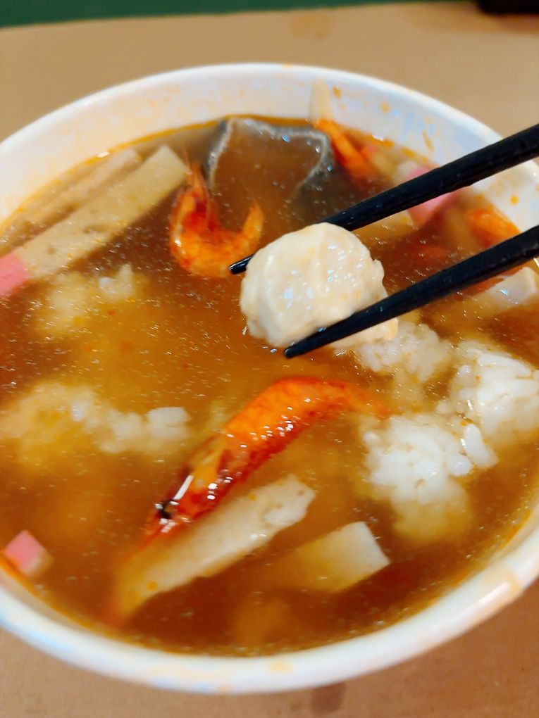 【餐車市集 美食推薦】彭家飯湯 搬家後的意外驚喜!淡水新春街美食餐車市集讓我遇見美味的古早味飯湯! @貝大小姐的多元心宇宙 【餐車市集 美食推薦】彭家飯湯 搬家後的意外驚喜!淡水新春街美食餐車市集讓我遇見美味的古早味飯湯! @貝大小姐的多元心宇宙