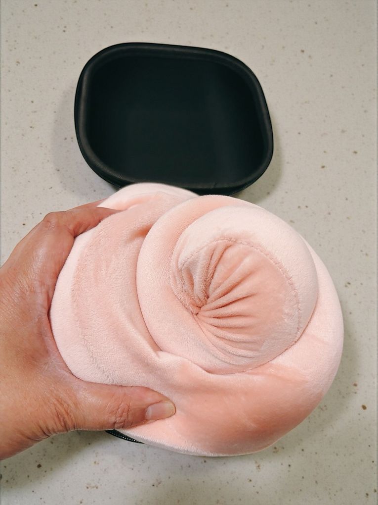 【網購旅行配件推薦】Travel Blue 新年限定極致禮盒 新年送禮不用想，頸枕收納的同時也直接收服人心！ @貝大小姐的多元心宇宙