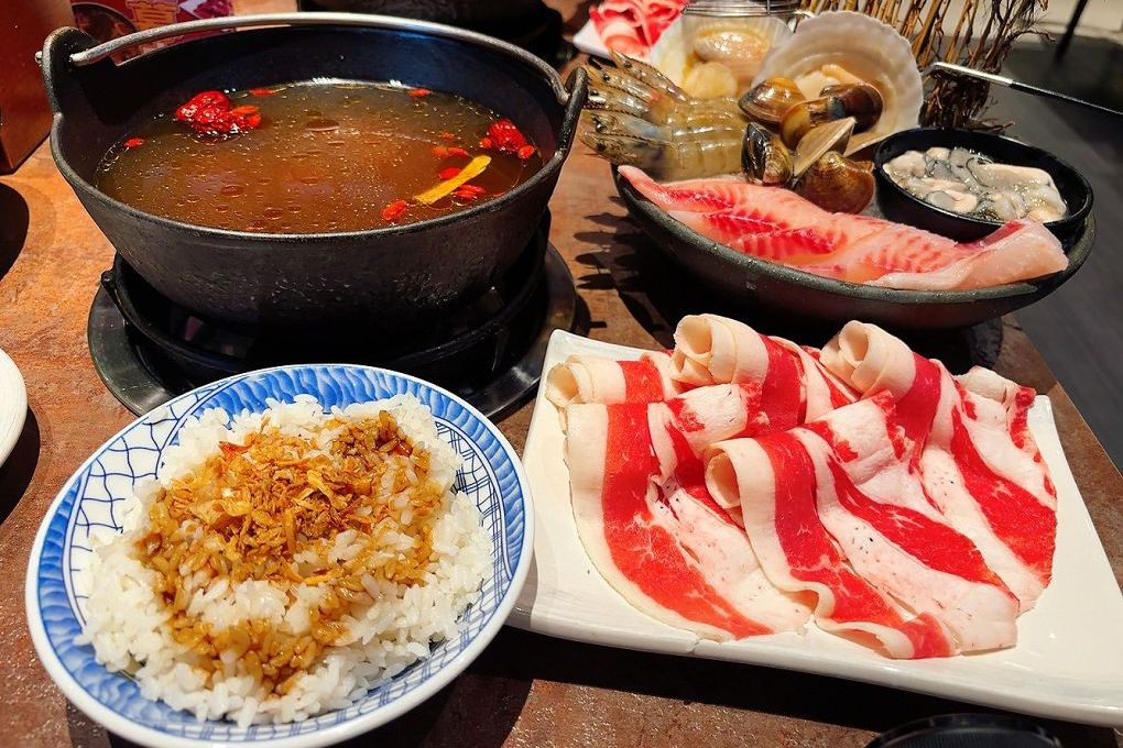 【宜蘭火鍋餐廳推薦】鼎楓寶島火鍋 旗艦店 從環境到湯頭都很可以，Google 評價 4.7 星不是假的！ @貝大小姐的多元心宇宙