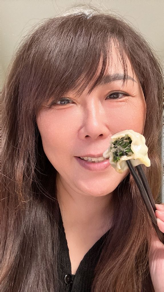 【網購水餃推薦】橫須賀調理所嚴選 老惦三十手工水餃  黃昏市場排隊傳奇，水餃控必收！ @貝大小姐的多元心宇宙