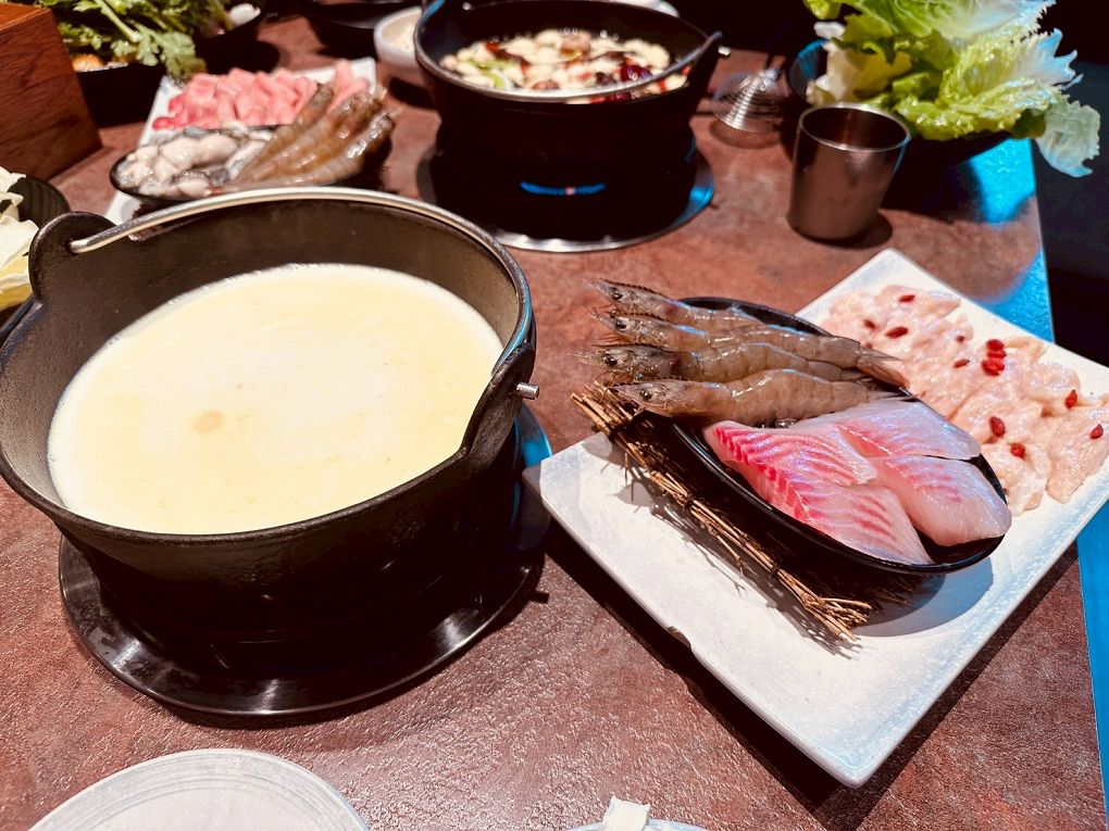 【宜蘭火鍋餐廳推薦】鼎楓寶島火鍋 旗艦店 從環境到湯頭都很可以，Google 評價 4.7 星不是假的！ @貝大小姐的多元心宇宙