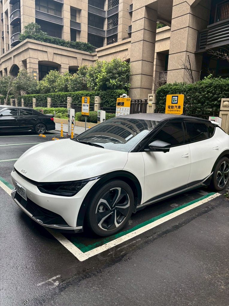 【桃園青埔 鴛鴦火鍋推薦】怎麻辣頂級鴛鴦麻辣火鍋 四宮格火鍋超滿足，火鍋控必訪！ @貝大小姐的多元心宇宙