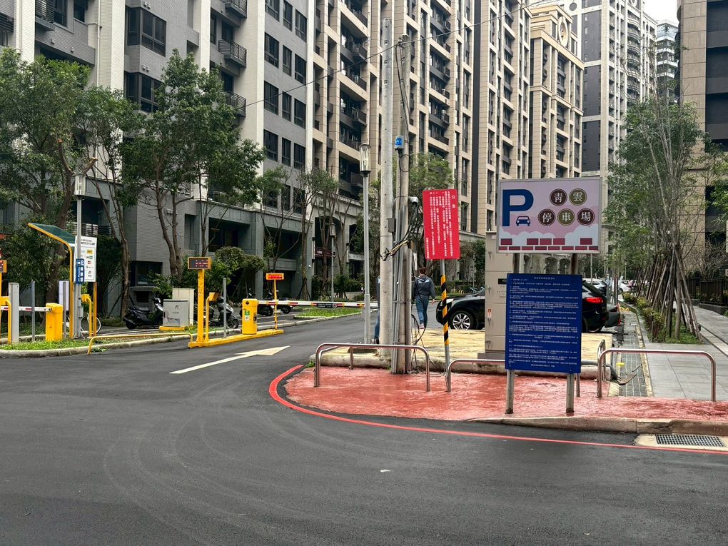 【桃園青埔 鴛鴦火鍋推薦】怎麻辣頂級鴛鴦麻辣火鍋 四宮格火鍋超滿足，火鍋控必訪！ @貝大小姐的多元心宇宙