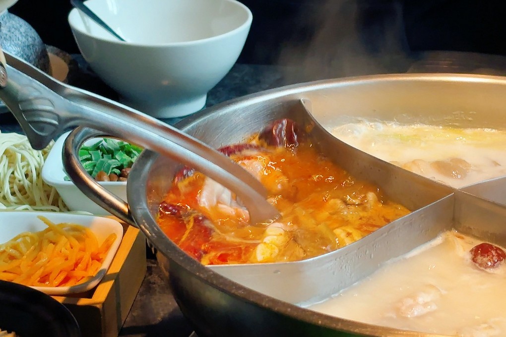 【桃園青埔 鴛鴦火鍋推薦】怎麻辣頂級鴛鴦麻辣火鍋 四宮格火鍋超滿足，火鍋控必訪！ @貝大小姐的多元心宇宙