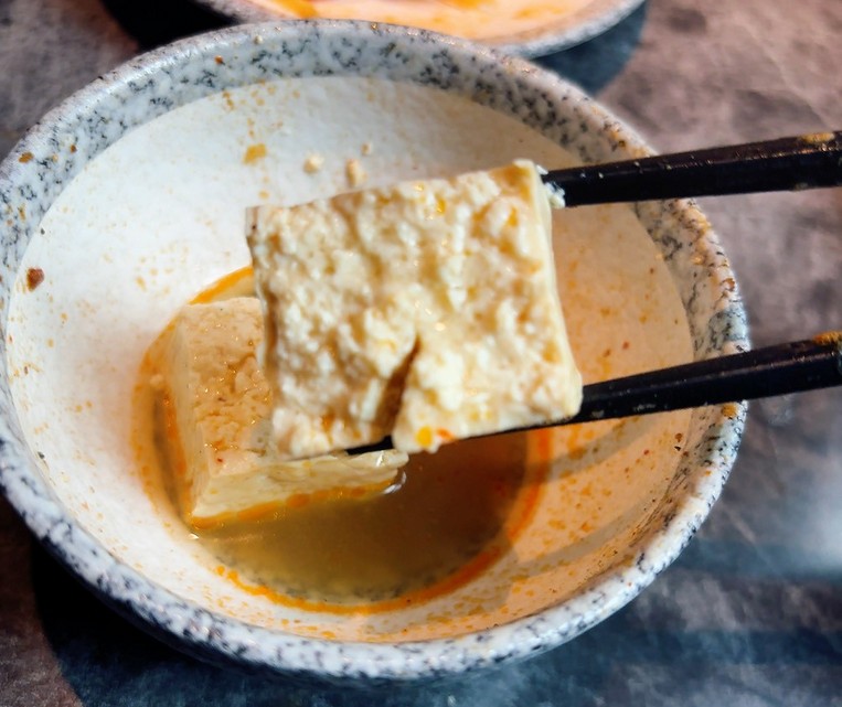 【桃園青埔 鴛鴦火鍋推薦】怎麻辣頂級鴛鴦麻辣火鍋 四宮格火鍋超滿足，火鍋控必訪！ @貝大小姐的多元心宇宙