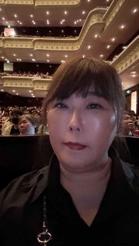 【醫美 玻尿酸淚溝眼袋療程推薦】彥靚診所 黃政達醫師  眼下微調小心機，讓我拍照更有自信！ @貝大小姐的多元心宇宙