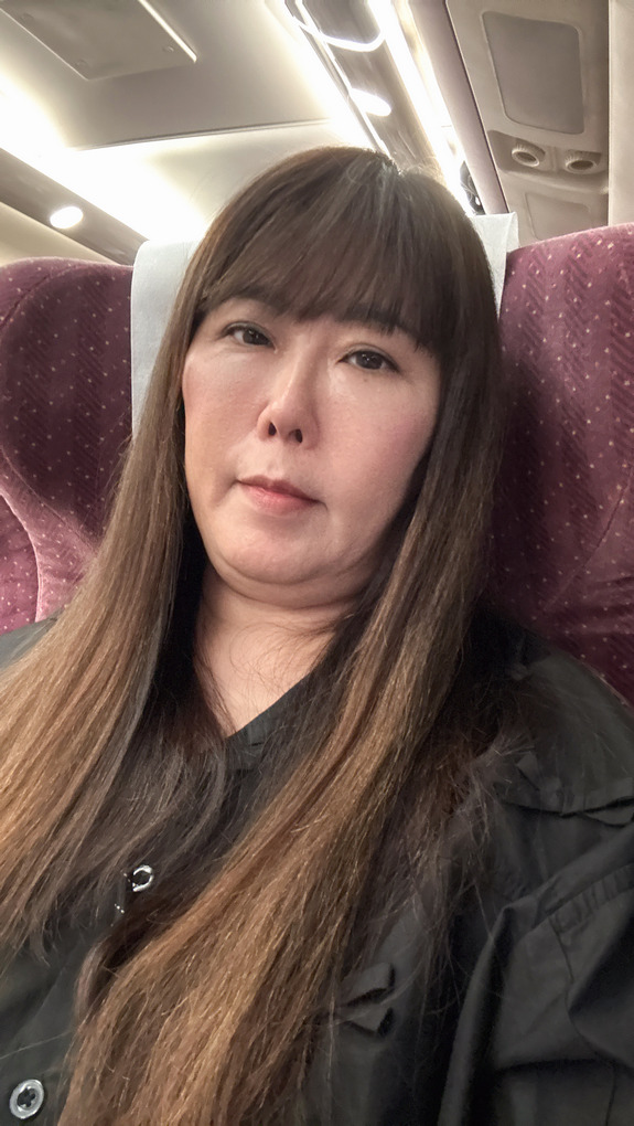 【醫美 玻尿酸淚溝眼袋療程推薦】彥靚診所 黃政達醫師  眼下微調小心機，讓我拍照更有自信！ @貝大小姐的多元心宇宙