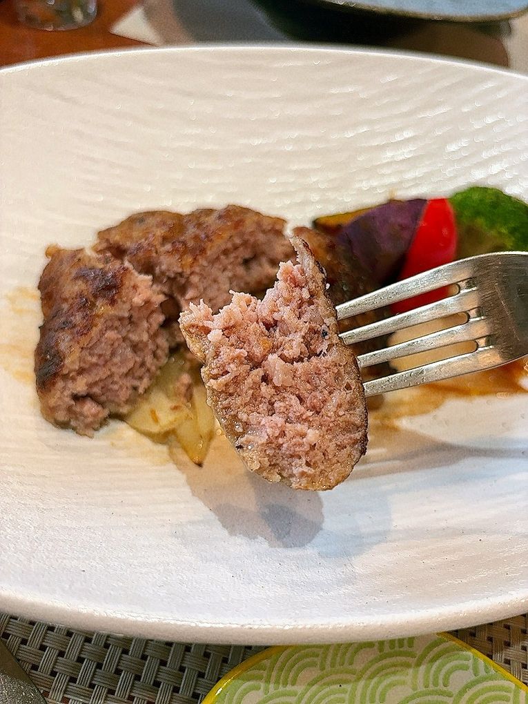 【花蓮車站美食推薦】郭榮市火腿 榮市食堂(富國店)從老字號職人火腿到創意料理,吃出花蓮好味道! @貝大小姐的多元心宇宙 【花蓮車站美食推薦】郭榮市火腿 榮市食堂(富國店)從老字號職人火腿到創意料理,吃出花蓮好味道! @貝大小姐的多元心宇宙