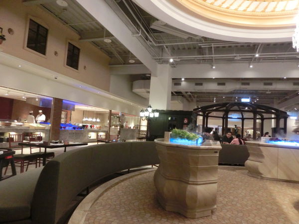 @新莊美食@ 品花苑自助式餐廳 讓你吃遍全世界! @貝大小姐的多元心宇宙