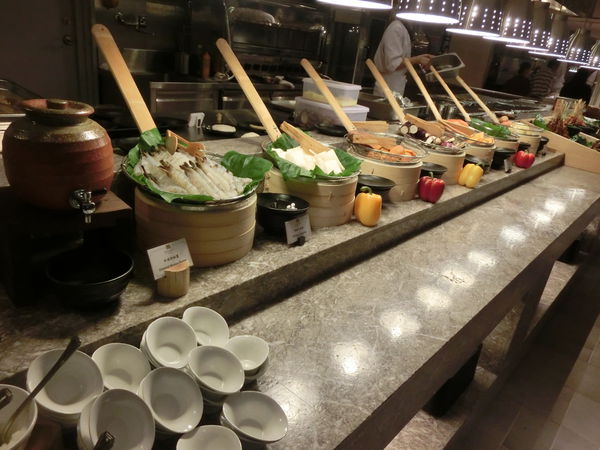 @新莊美食@ 品花苑自助式餐廳 讓你吃遍全世界! @貝大小姐的多元心宇宙