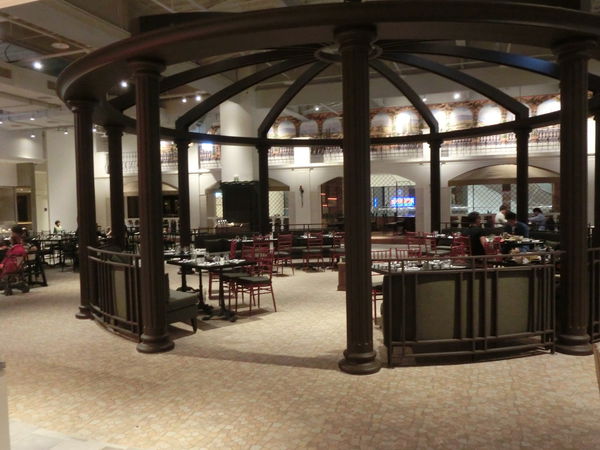 @新莊美食@ 品花苑自助式餐廳 讓你吃遍全世界! @貝大小姐的多元心宇宙