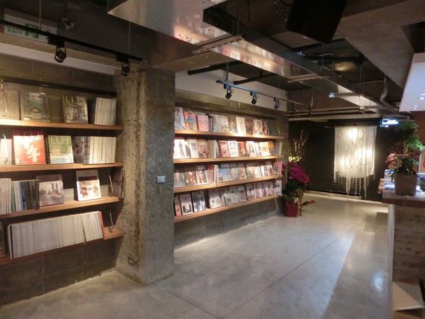boven magazine library ( boven雜誌圖書館 ) @貝大小姐的多元心宇宙