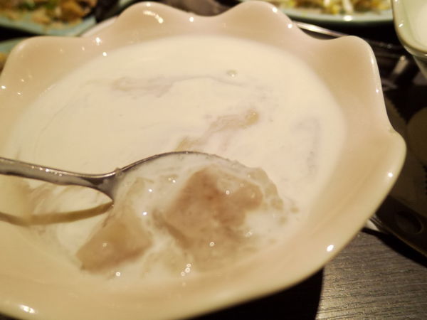 【台中 南屯區】 很越南宮廷料理 &#8211; 你一定沒吃過的帽子鍋！（歇業中） @貝大小姐的多元心宇宙