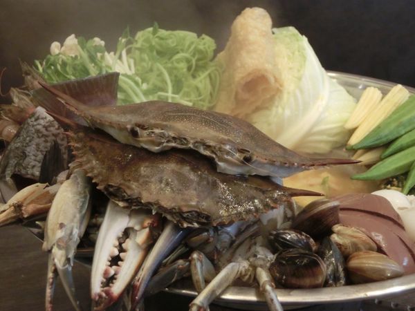 【台中 南屯區】 很越南宮廷料理 &#8211; 你一定沒吃過的帽子鍋！（歇業中） @貝大小姐的多元心宇宙