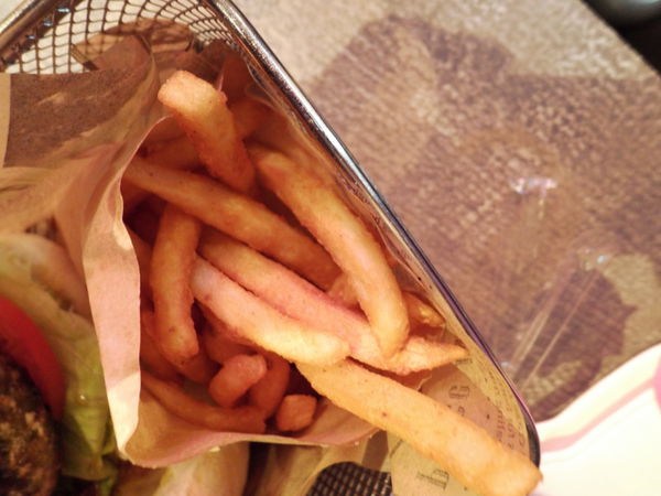 【台北 國父紀念館站】Burger Ray個性漢堡 @貝大小姐的多元心宇宙