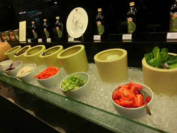 【新北市 板橋站】法樂琪Salad Steak House @貝大小姐的多元心宇宙