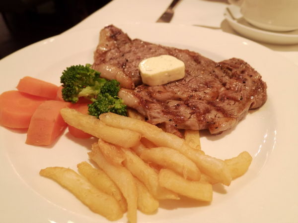 【新北市 板橋站】法樂琪Salad Steak House @貝大小姐的多元心宇宙
