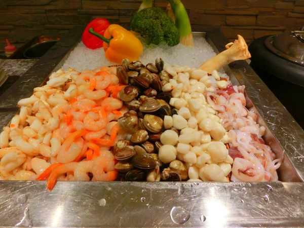 【高雄 中央公園站】 漢來大飯店 海港自助餐廳 @貝大小姐的多元心宇宙